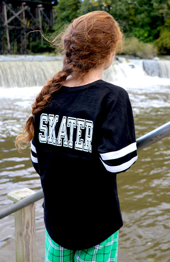 Skater Slub V-Neck PomPom (Youth)
